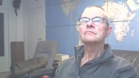 Snapshot of hamto65 chatting on October 2025 10:25:02 PM Prefer men 80 online show from October 2025 10:25:02 PM