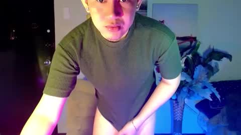 Dem online show from October 2025 09:28:02 PM