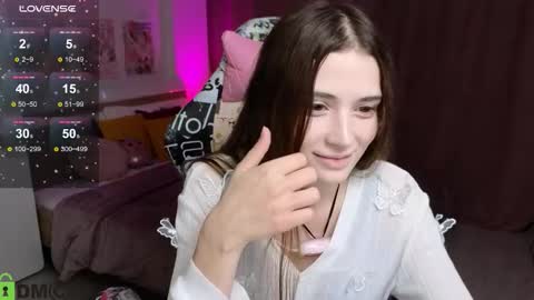 Snapshot of hana_flo chatting on October 2025 02:27:01 PM Hana online show from October 2025 02:27:01 PM