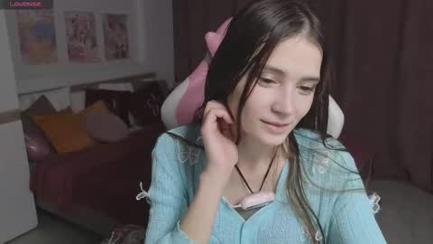 Snapshot of hana_flo chatting on November 2025 02:05:04 PM Hana online show from November 2025 02:05:04 PM