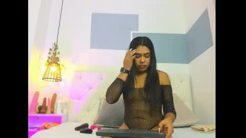 hanah_gray online show from February 2025 11:21:02 AM