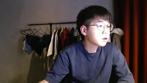 handsome_mannn online show from December 2024 07:14:02 PM