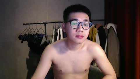 handsome_mannn online show from December 2024 01:26:01 AM