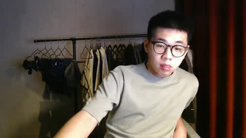 handsome_mannn online show from January 2025 10:01:01 PM