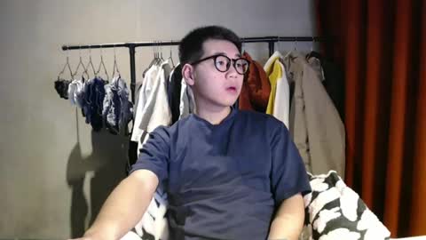 handsome_mannn online show from January 2025 09:22:01 PM