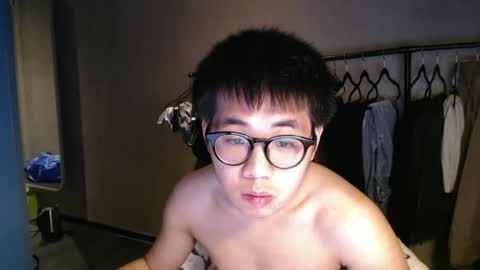 handsome_mannn online show from February 2025 09:37:01 PM