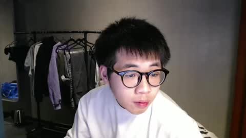 handsome_mannn online show from February 2025 08:27:02 PM
