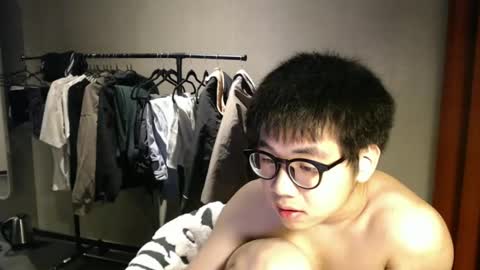 handsome_mannn online show from February 2025 08:20:02 PM