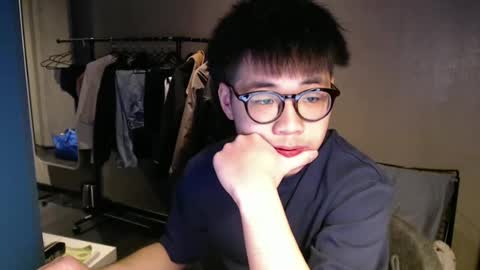 handsome_mannn online show from March 2025 07:05:01 PM