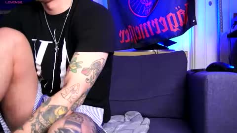 Snapshot of handsomebf chatting on October 2025 06:47:01 AM The One online show from October 2025 06:47:01 AM