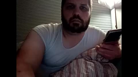 handsomedaddy198923 online show from October 2025 07:25:02 AM