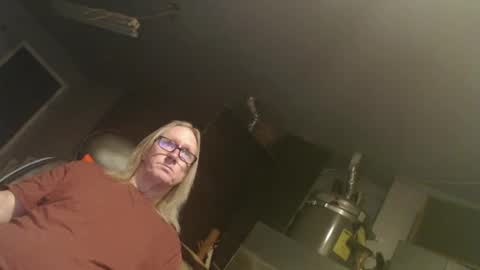 Snapshot of handyman5303 chatting on February 2025 04:25:02 AM Handystudman online show from February 2025 04:25:02 AM