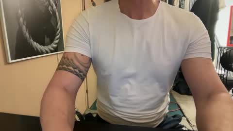 Snapshot of hankmoody6 chatting on February 2025 05:16:01 PM hanky online show from February 2025 05:16:01 PM