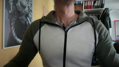 Snapshot of hankmoody6 chatting on March 2025 11:21:01 AM hanky online show from March 2025 11:21:01 AM