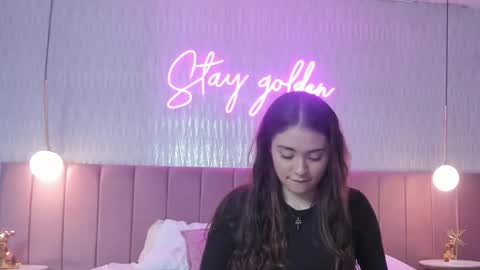 hanna_bastian_vc online show from October 2025 07:01:02 PM