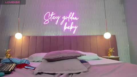 hanna_bastian_vc online show from October 2025 11:42:02 PM