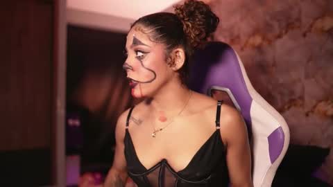 Snapshot of hanna_chris chatting on October 2025 11:17:02 PM HANNA online show from October 2025 11:17:02 PM