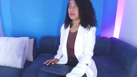 Snapshot of hanna_cupper chatting on October 2025 10:50:01 AM Hanna online show from October 2025 10:50:01 AM