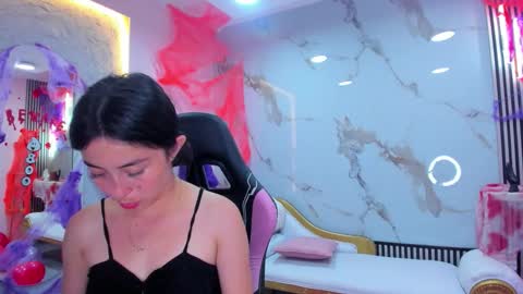 Hanna online show from October 2025 06:59:01 PM