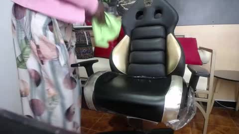 hanna_lamber online show from January 2025 01:50:01 AM