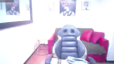 hanna_lamber online show from September 2025 10:48:02 AM