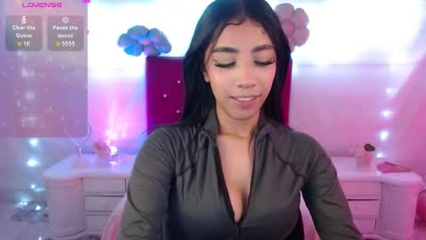 hanna_louse18 online show from September 2025 09:59:02 PM