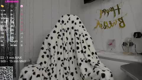 hanna montanas online show from February 2025 06:10:01 PM