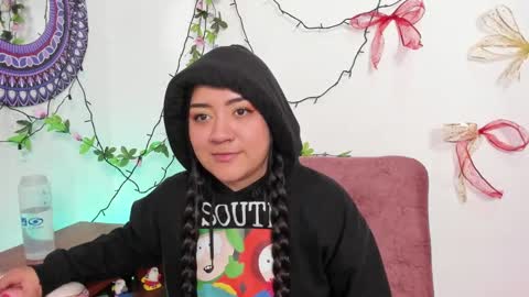 Camila online show from December 2024 06:32:02 PM