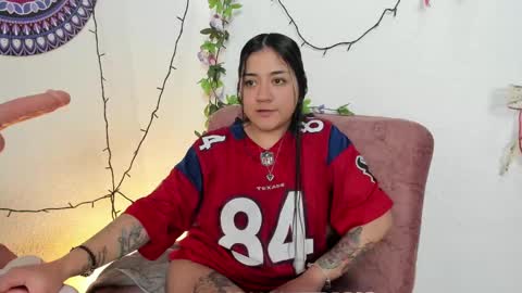 Camila online show from December 2024 10:41:01 PM