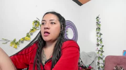 Camila online show from January 2025 09:43:01 PM