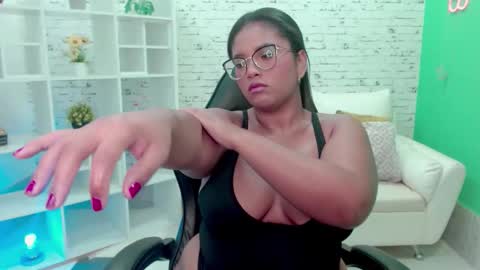 Snapshot of hannah__jackson chatting on October 2025 11:55:02 AM Hannah online show from October 2025 11:55:02 AM