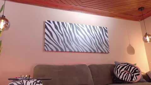 Hannah  online show from September 2025 05:40:02 PM