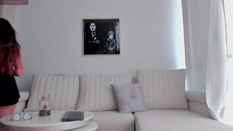 Hannah  online show from December 2024 06:55:01 PM