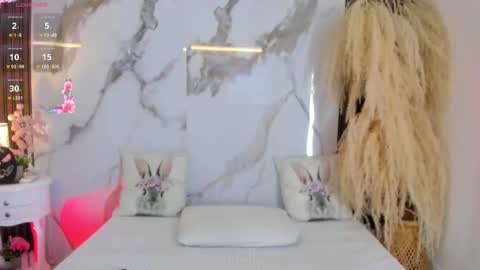 Hannahill69 online show from October 2025 04:45:02 AM