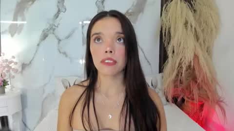 Hannahill69 online show from November 2025 04:57:02 AM