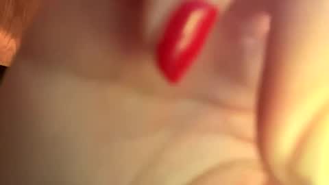 Snapshot of hannahmarie86 chatting on December 2024 04:04:02 AM Hannah marie online show from December 2024 04:04:02 AM