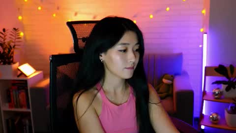 hannarosie online show from October 2025 07:23:02 PM