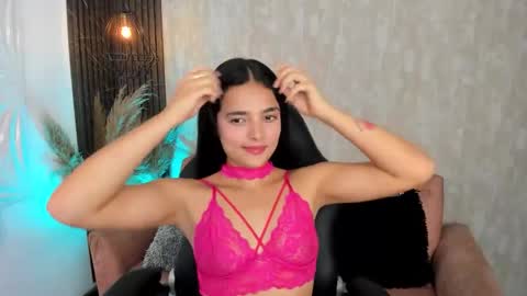 Snapshot of hannawells_ chatting on November 2025 08:57:01 PM Hanna online show from November 2025 08:57:01 PM