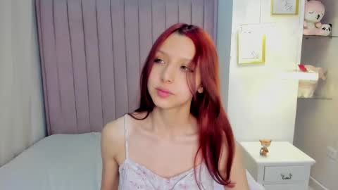 Hanni  online show from February 2025 11:11:01 AM