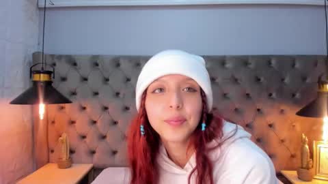 Hanni  online show from February 2025 05:15:01 PM