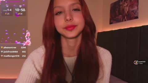 Hanni  online show from September 2025 11:28:02 PM