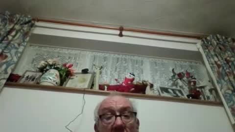 Snapshot of happydaysss65 chatting on October 2025 07:31:02 PM happydaysss65 online show from October 2025 07:31:02 PM