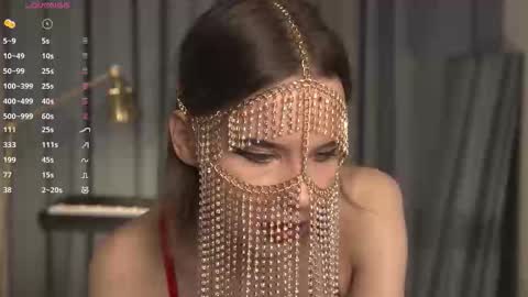 Evy  online show from October 2025 12:11:02 AM