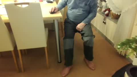 Snapshot of harald1234 chatting on February 2025 09:32:02 PM harald1234 online show from February 2025 09:32:02 PM