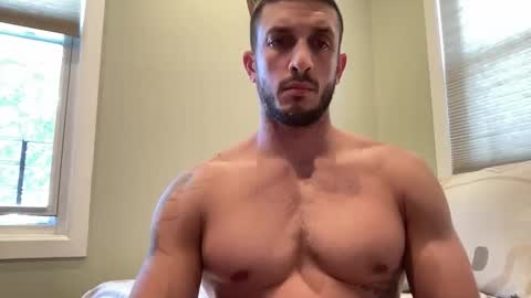 hard_runner_ online show from October 2025 03:51:02 PM