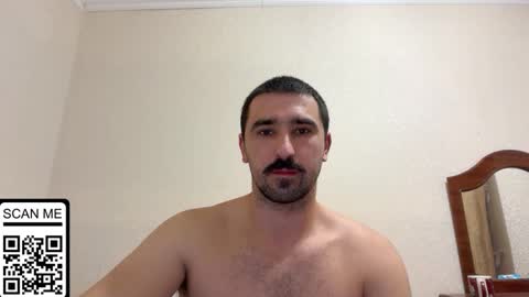 Snapshot of hard_to_obey chatting on October 2025 07:00:01 PM Vadim online show from October 2025 07:00:01 PM