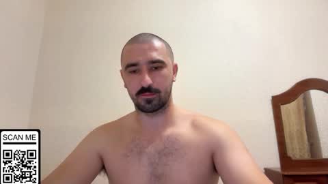 Snapshot of hard_to_obey chatting on October 2025 05:54:02 PM Vadim online show from October 2025 05:54:02 PM