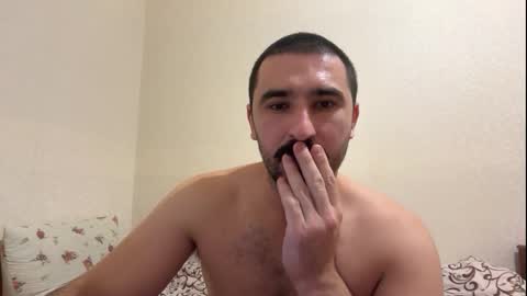 Snapshot of hard_to_obey chatting on November 2025 08:10:01 PM Vadim online show from November 2025 08:10:01 PM