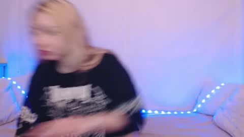 Snapshot of hardcore_x chatting on September 2025 10:13:01 PM Emily online show from September 2025 10:13:01 PM