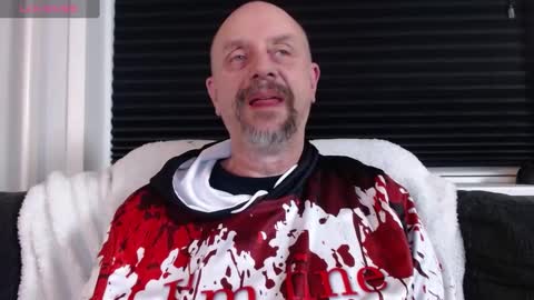 MrLazy online show from December 2024 10:43:01 PM